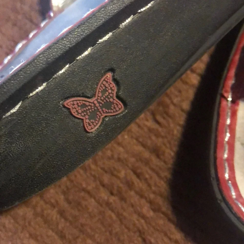 Alegria‎ sandals